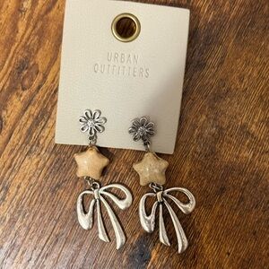 Urban Outfitters Silver and Tan Star Bow Earrings